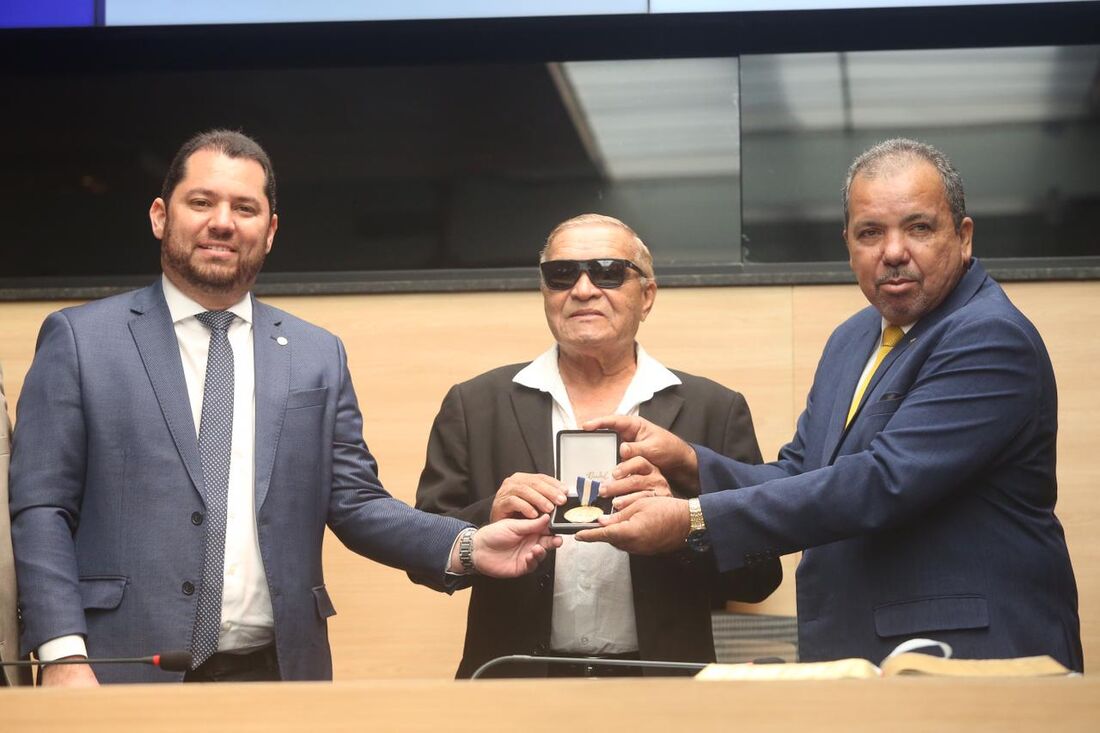 Romerinho Jatobá, Conde do Brega e Hélio da Guabiraba