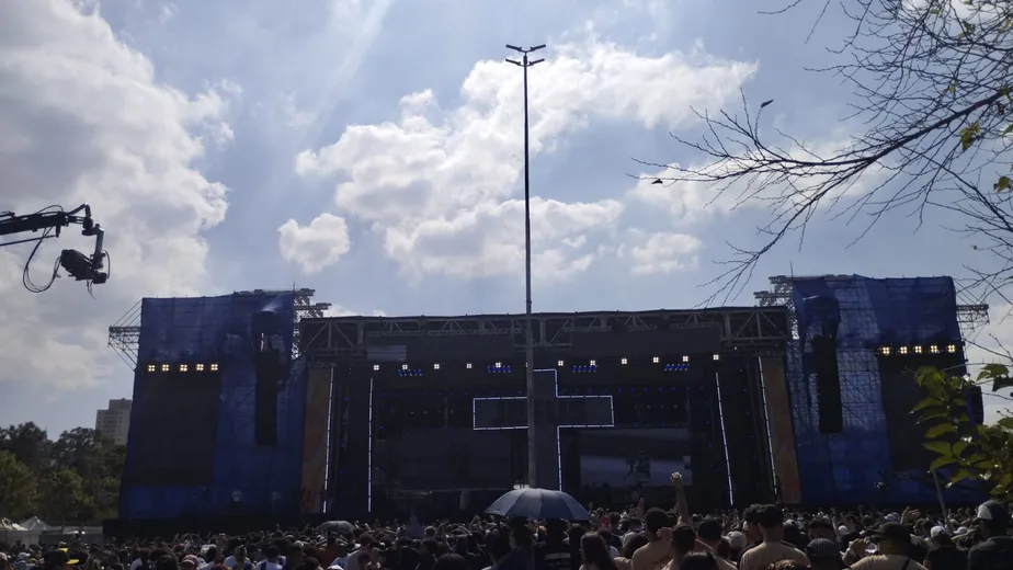 Palco da Marcha para Jesus, no Campo de Marte, em São Paulo 