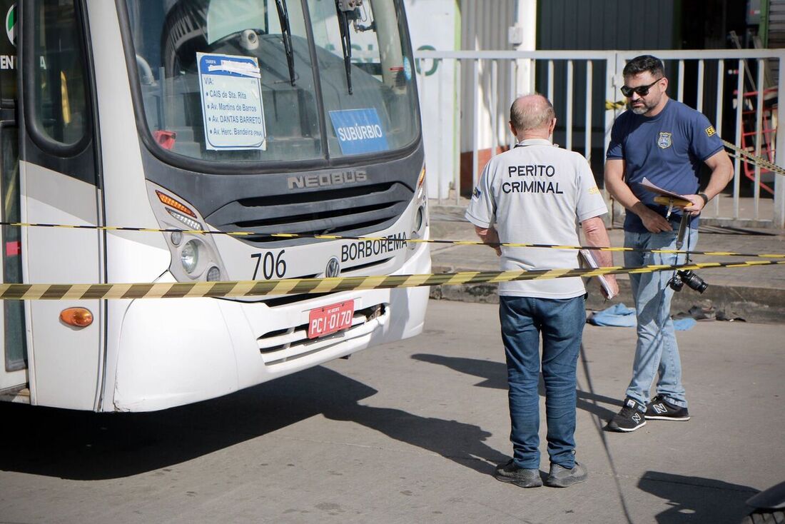 Homem é atropelado por ônibus no Terminal Cais de Santa Rita, no Recife