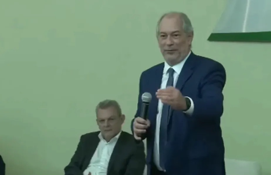 Ciro Gomes em palestra em Fortaleza 