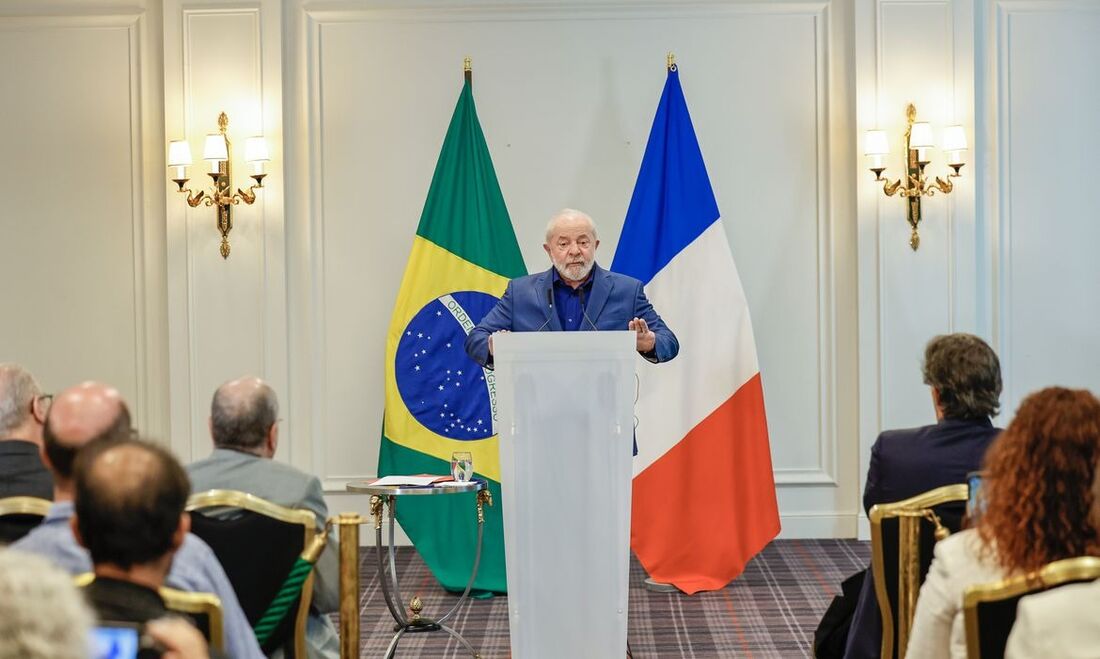 Lula, em coletiva de imprensa na França