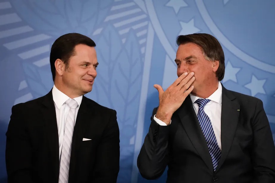 O ex-ministro Anderson Torres e o ex-presidente Jair Bolsonaro 