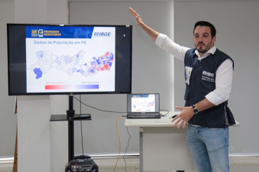 O coordenador técnico do Censo 2022 em Pernambuco, João Marcelo Santos, apresentou os dados da pesquisa