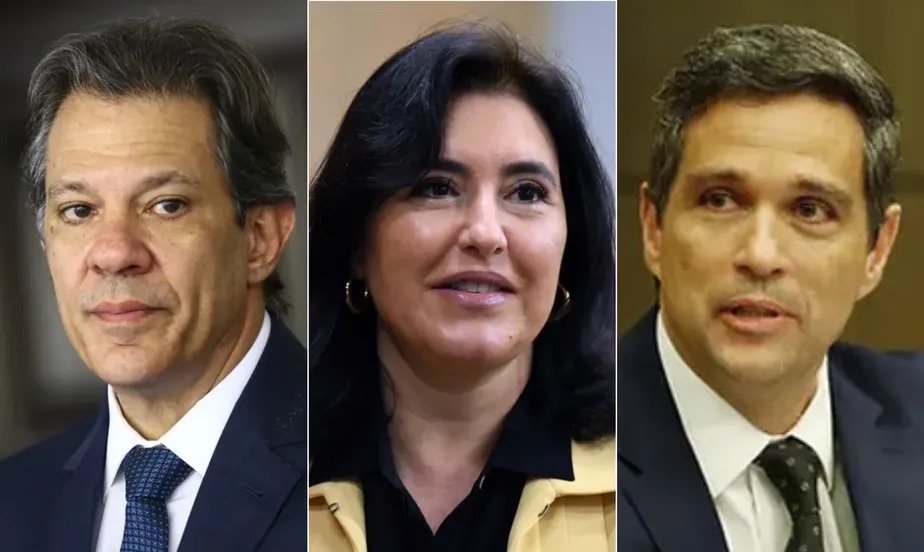 Os ministros Fernando Haddad, Simone Tebet e o presidente do Banco Central, Roberto Campos Neto, que integram o CMN