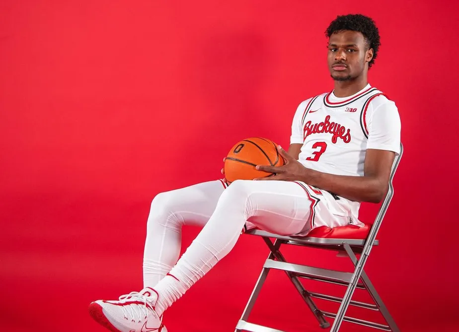 Bronny James sofreu uma parada cardíaca durante um treino de basquete 