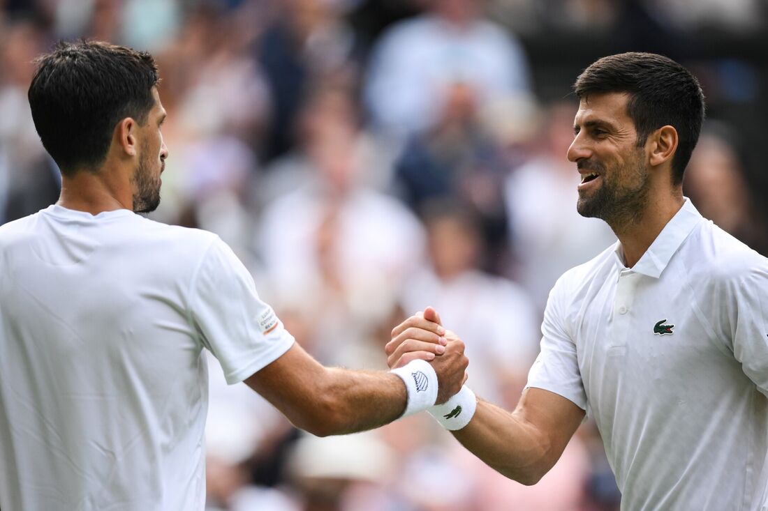 Djokovic precisou de um pouco mais de duas horas para vencer o confronto 