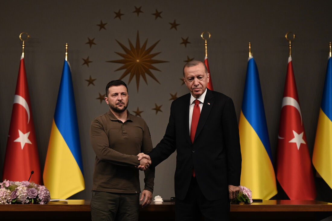 Volodimyr Zelensky e Recep Edorgan, presidentes da Ucrânia e Turquia, respectivamente,  