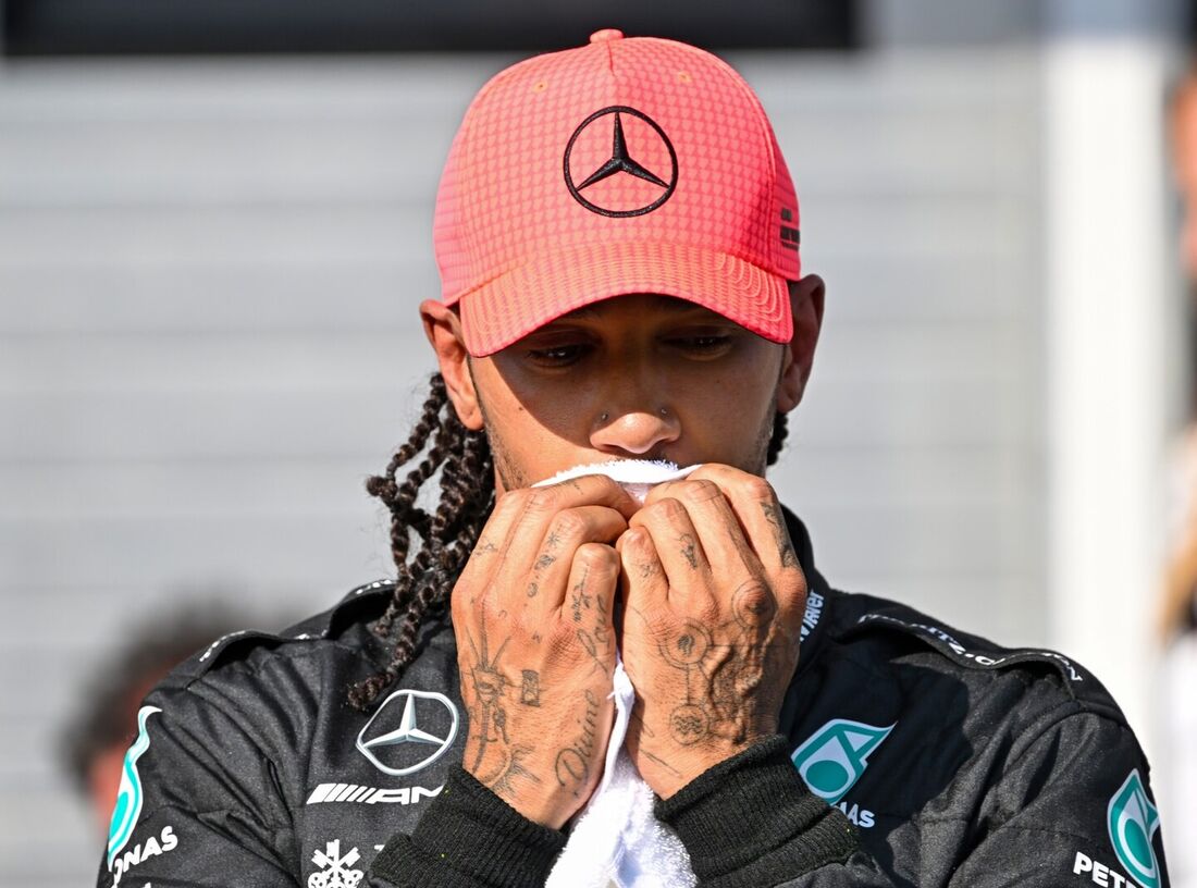 Lewis Hamilton renovará contrato com a Mercedes