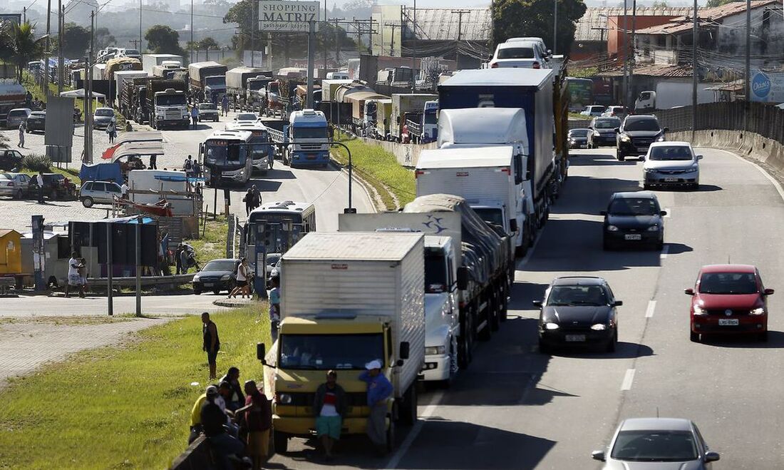 Caminhoneiros parados