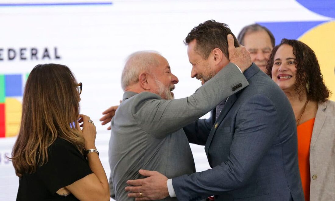 Lula na cerimônia de entrega da Ordem Nacional do Mérito Cientifico