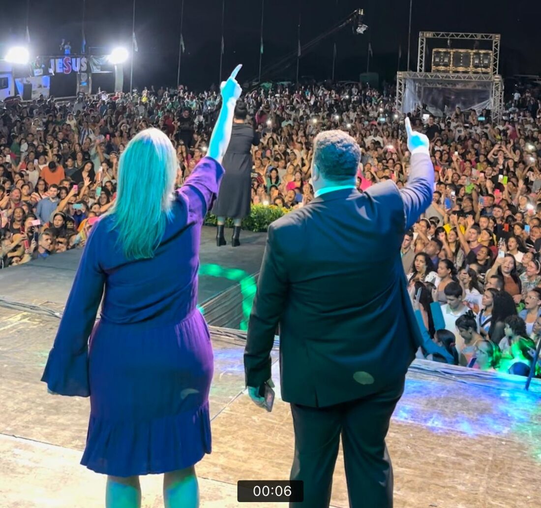 Deputada federal Clarissa Tércio e deputado estadual Cleiton Collins, ambos do PP