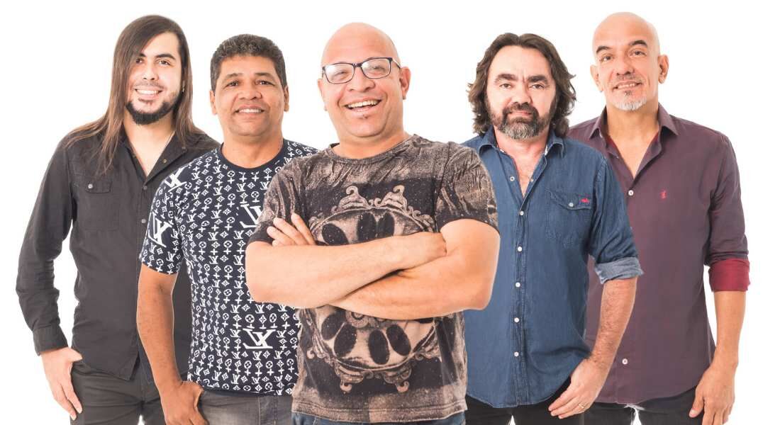 A banda O Disco se apresenta no RioMar