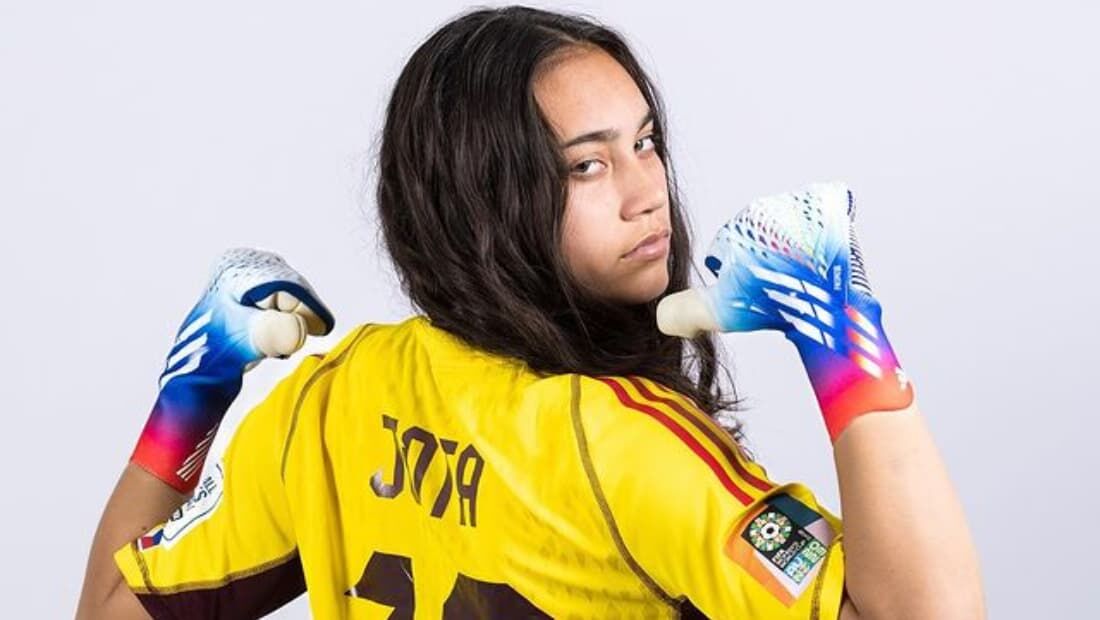 Kaiya Jota, goleira de Filipinas e jogadora mais alta da Copa do Mundo 