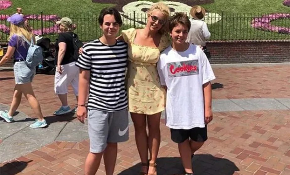 Britney Spears com os filhos Jayden e Sean 