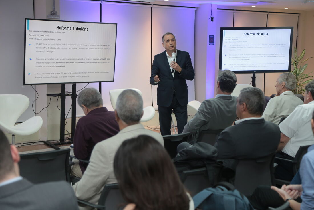 Décio Padilha, ex-presidente do Comsefaz, foi um dos palestrantes no evento