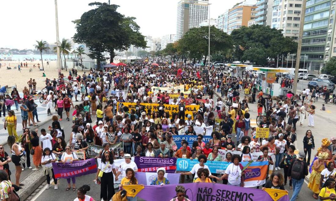 Mulheres negras de todo o Rio marcharam pela conquista de direitos