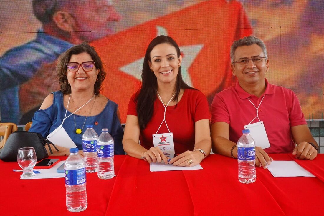 Teresa Leitão, Márcia Conrado e Doriel Barros, em Serra Talhada