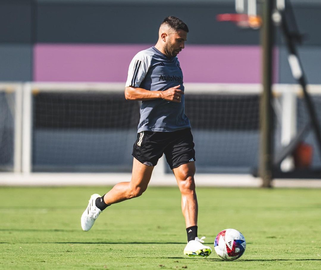 Jordi Alba treina no CT do Inter Miami