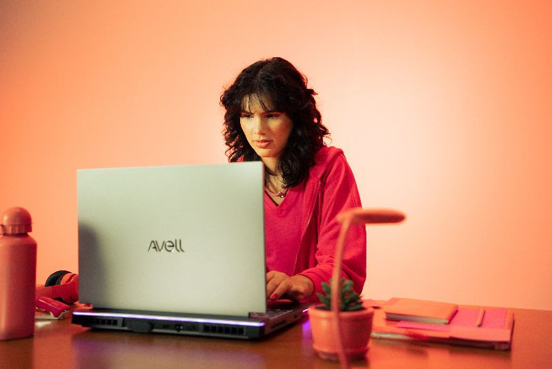 Avell renova linha de notebooks de alta performance em julho