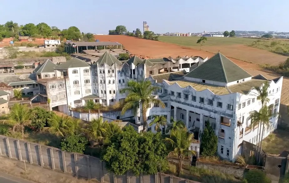 Castelo de José Rico começou a ser construído ainda na década de 1990