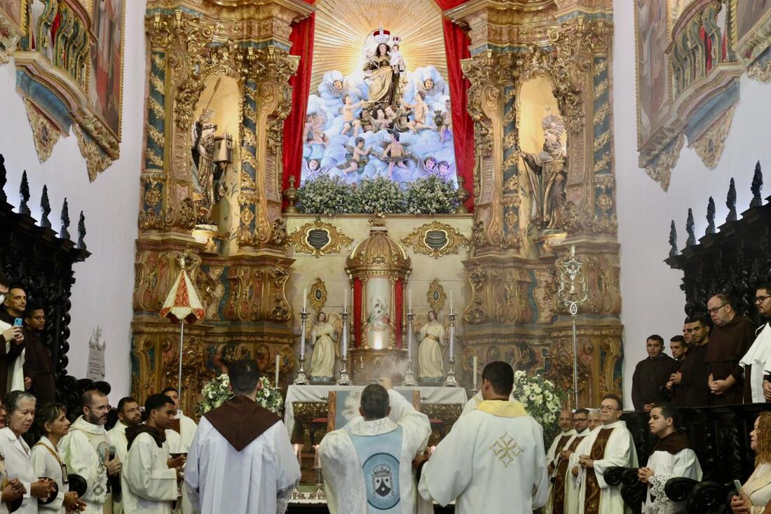 Missa em homenagem a Nossa Senhora do Carmo