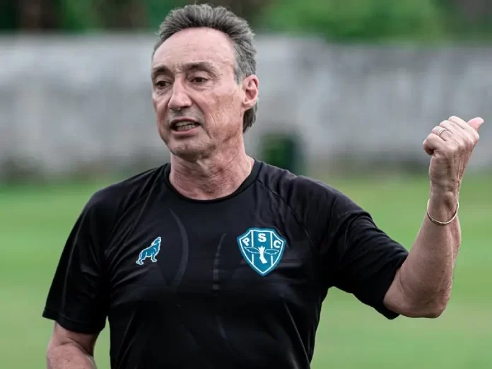 Último clube comandado por ele foi o Figueirense, onde conseguiu três vitórias em oito jogos