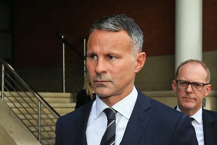 Ryan Giggs comparece ao Tribunal em Manchester para julgamento 