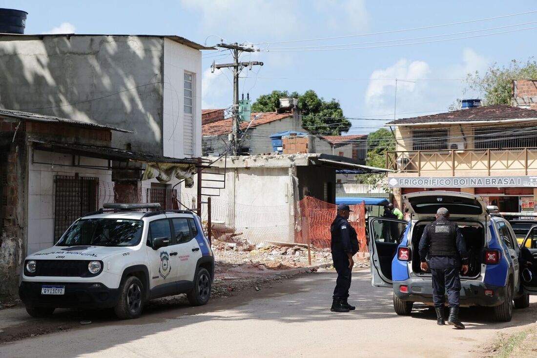 Falta de Segurança nos prédios que estão sendo desocupados do Conjunto Beira Mar