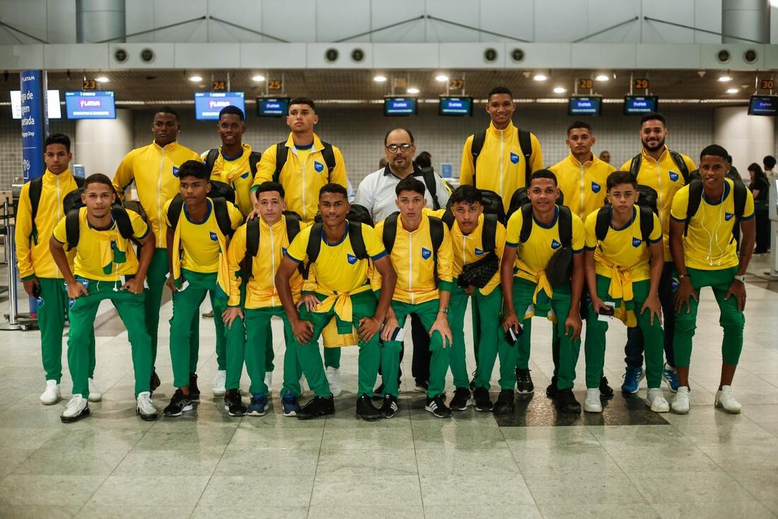 Estudantes da Escola Estadual Major Lélio