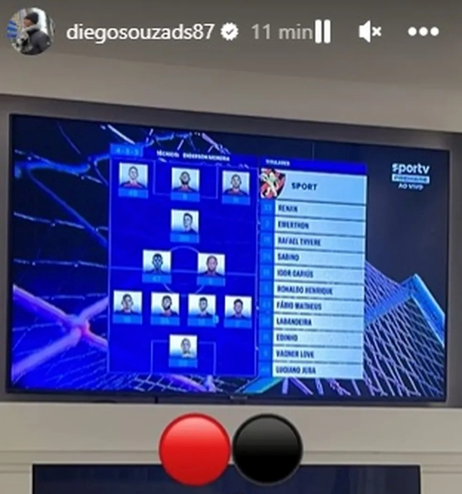 Diego Souza assistiu ao jogo do Sport