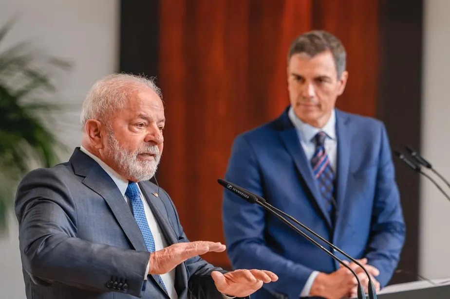 O presidente do Brasil, Luiz Inácio Lula da Silva, e o premier espanhol, Pedro Sánchez