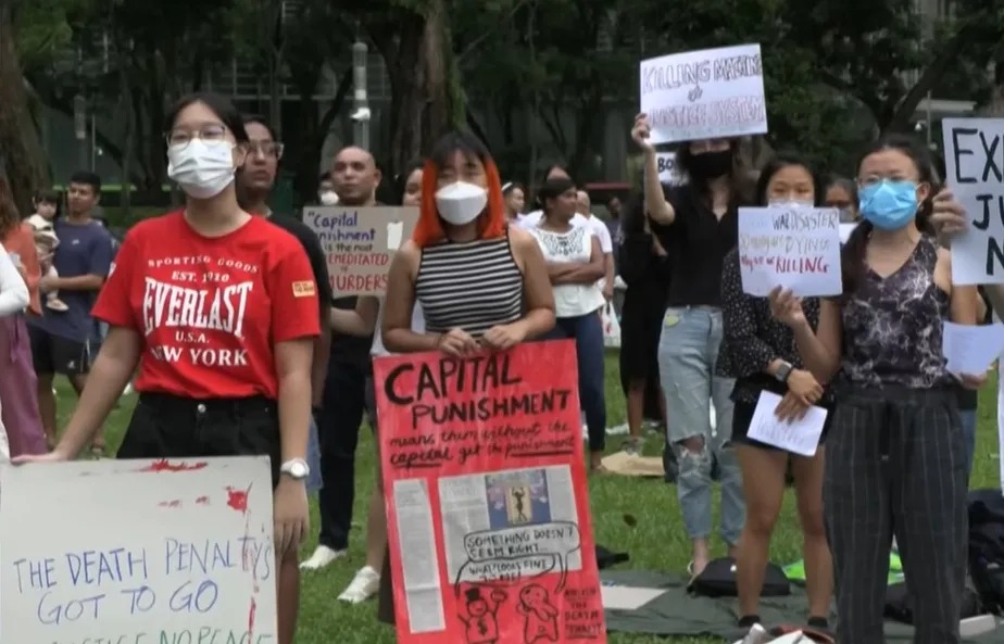 Grupos de direitos humanos protestam contra a pena capital em Cingapura 