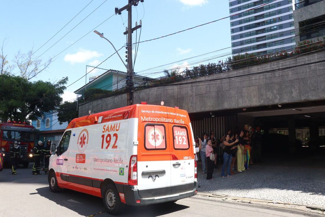 Incêndio em apartamento no Edifício Engenho do Prata, na Zona Norte