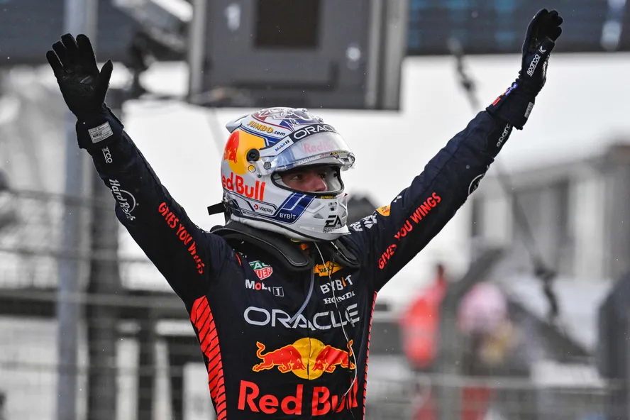 Max Verstappen celebra vitória em casa 