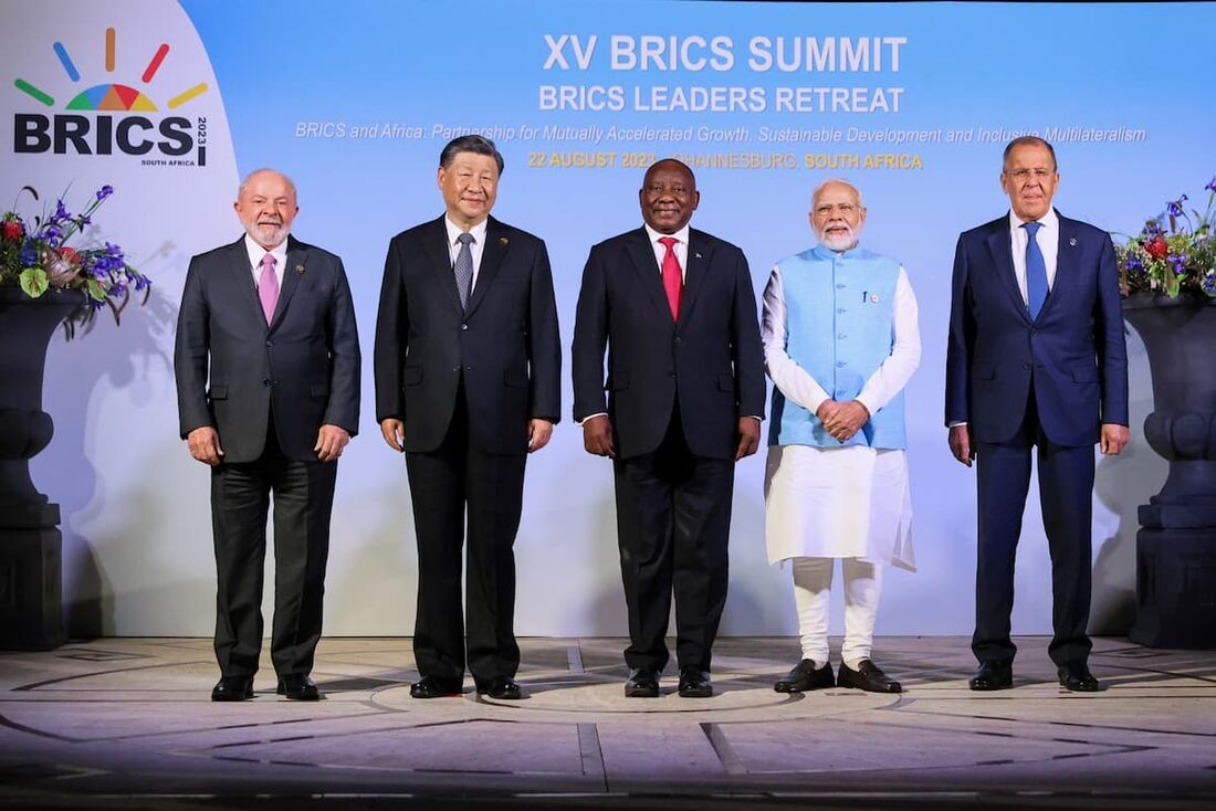 Presidente Luiz Inácio Lula da Silva junto a outros líderes do Brics