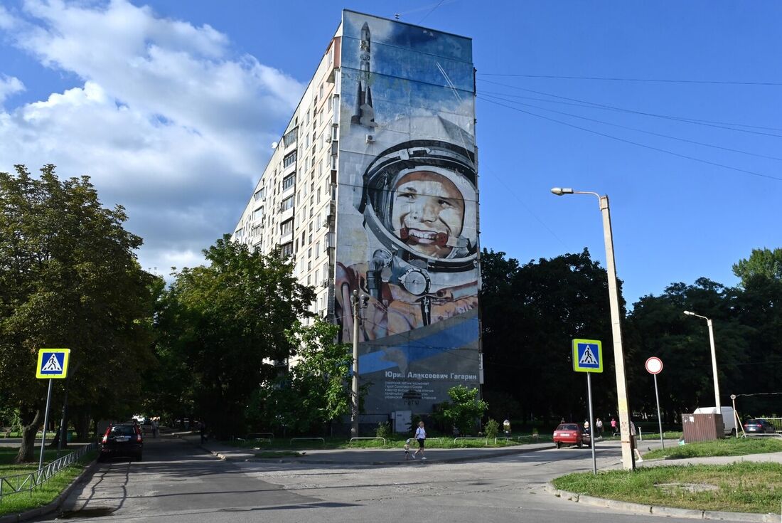 Mural dedicado ao primeiro astronauta soviético Yuri Gagarain