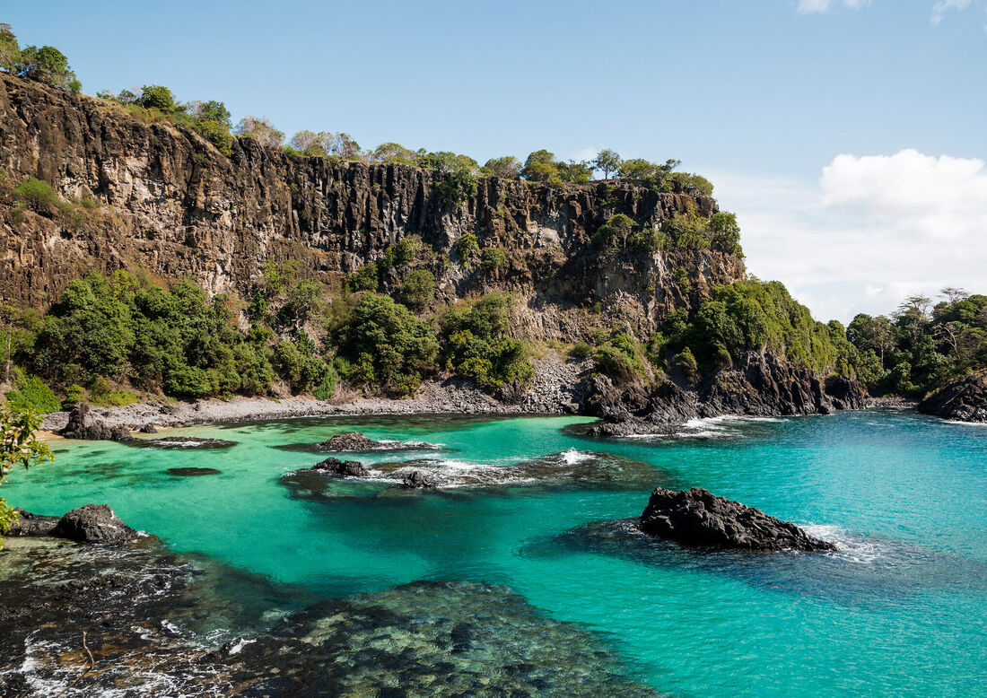 Praia de Baía dos Porcos, em Fernando de Noronha