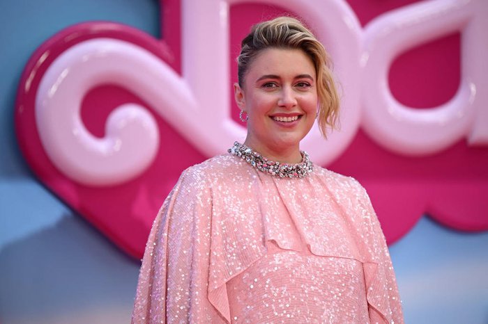 Quem é Greta Gerwig, primeira diretora a arrecadar US$ 1 bilhão com 