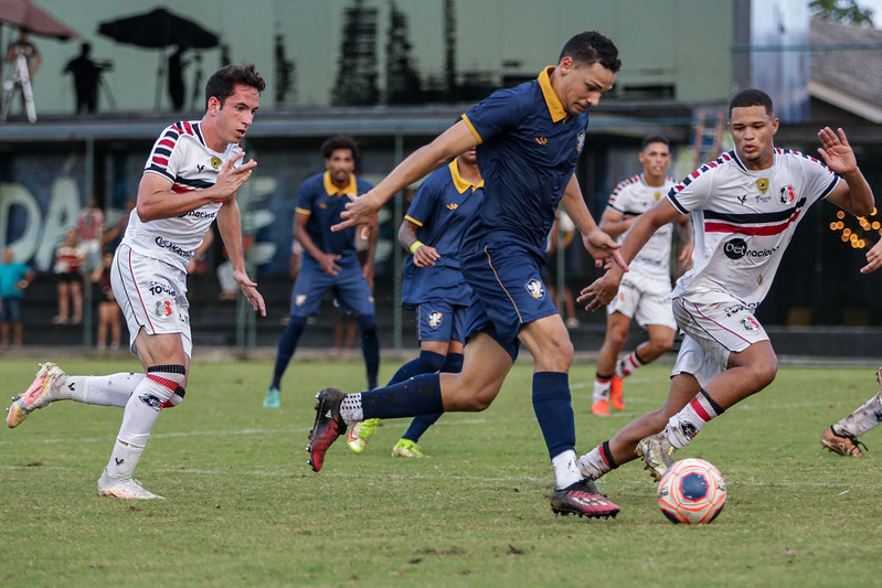 Retrô e Santa Cruz disputam a final do Campeonato Pernambucano sub-20