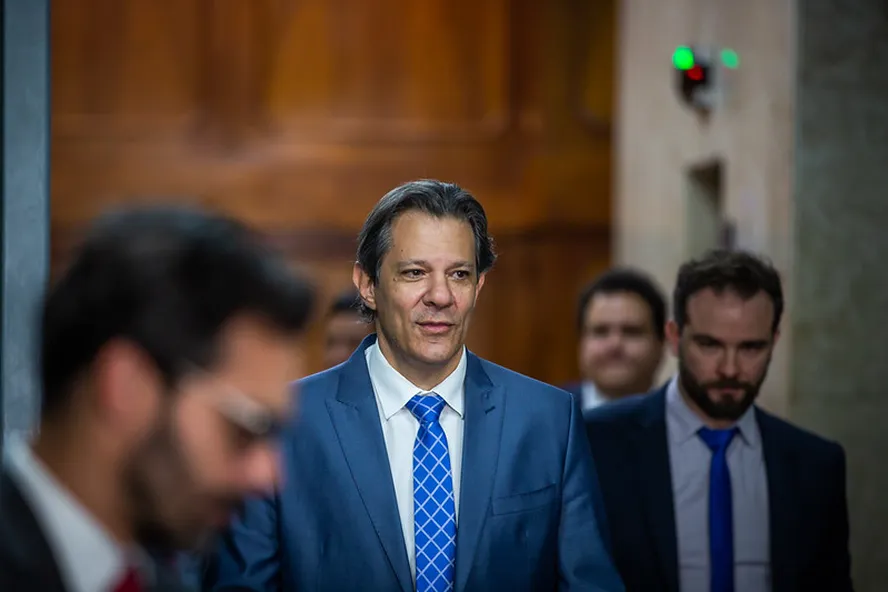 Haddad em entrevista para a imprensa sobre decisão do Copom 