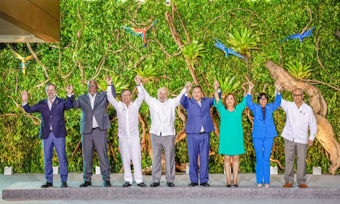 Representantes dos países participantes da Cúpula da Amazônia