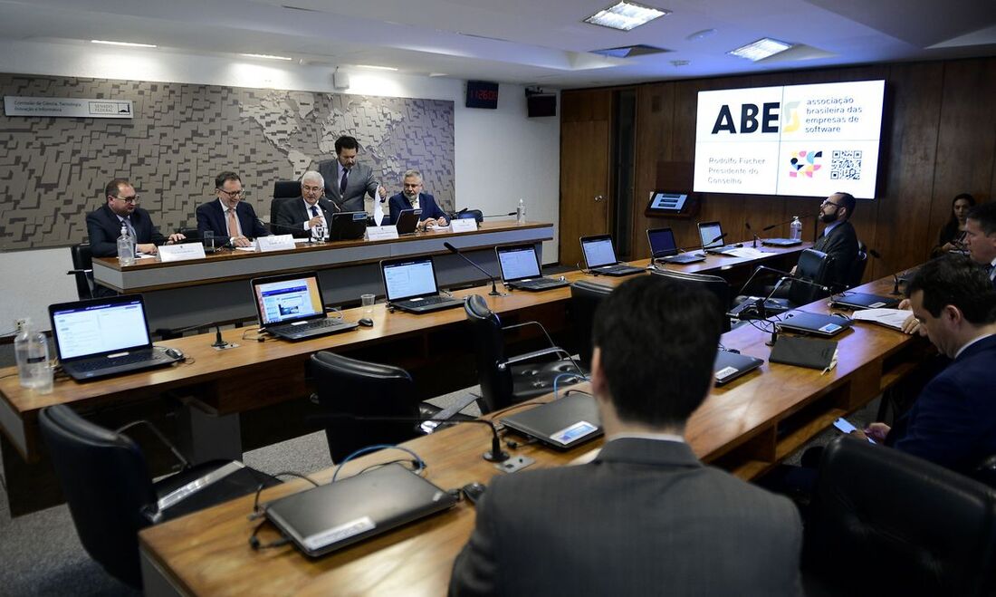 O texto, atualmente em tramitação no Senado