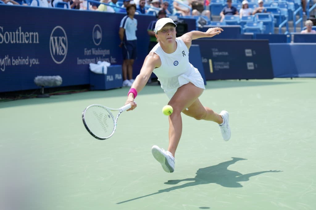 Alcaraz e Djokovic avançam à final do Masters 1000 de Cincinnati