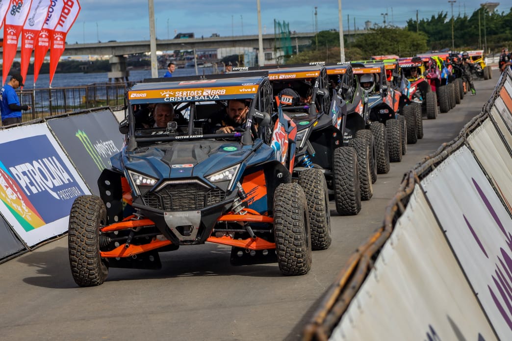 O Rally dos Sertões contará com mais de 300 competidores