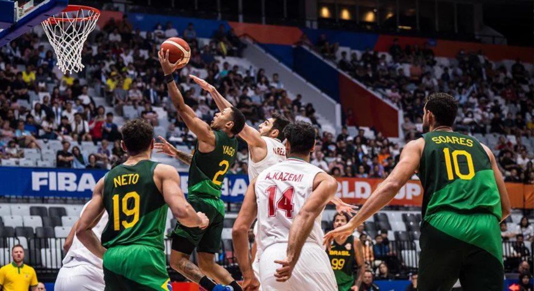 Brasil vence o México e estreia com vitória no Basquete Masculino