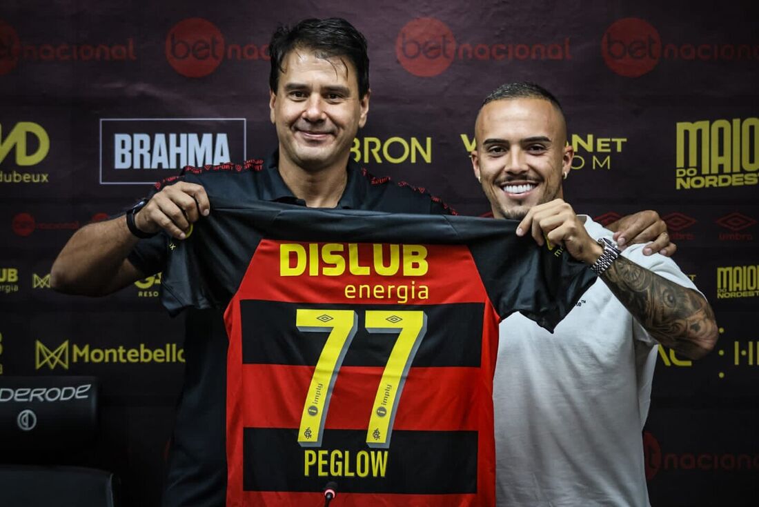 Peglow, finalmente apresentado oficialmente com a camisa rubro-negra