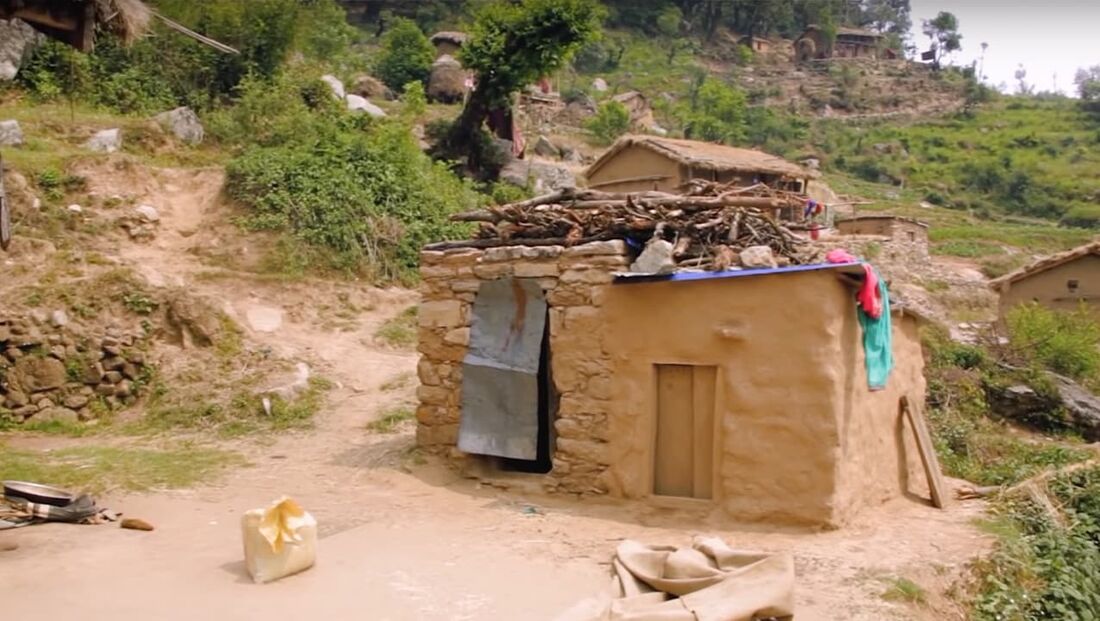 Tipo de construção usada durante o chhaupadi 