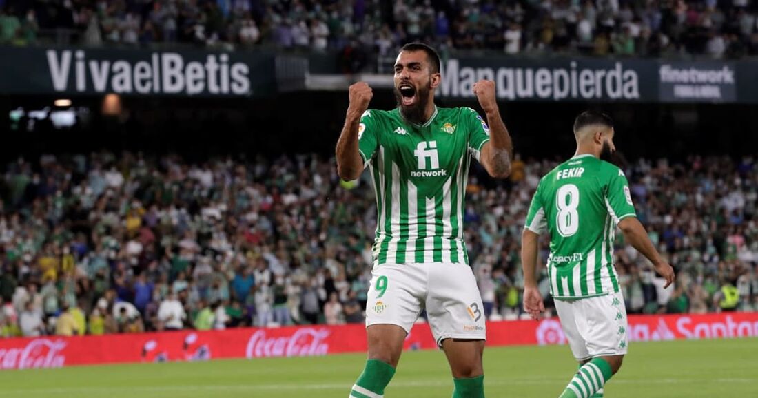 Borja Iglesias, atacante do Betis 