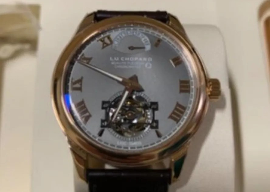 Imagem de um rolex encontrada no computador na casa de Mauro Cid pela Polícia Federal