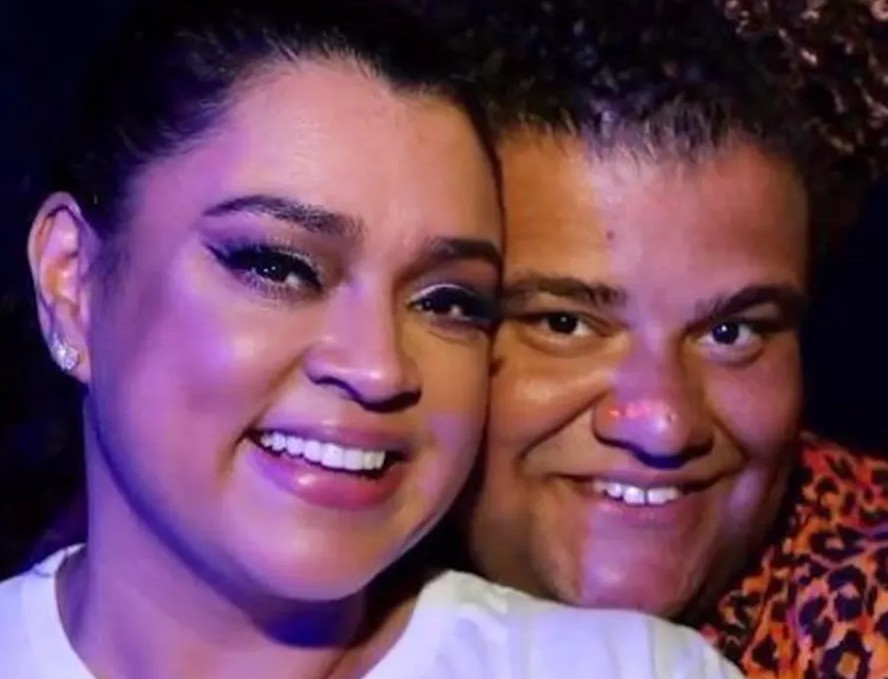 A cantora Preta Gil e o amigo Gominho